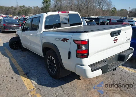 2022 Nissan Frontier Pro-4X 4X4 z USA, uszkodzony, nr VIN 1N6ED1EK7NN617297